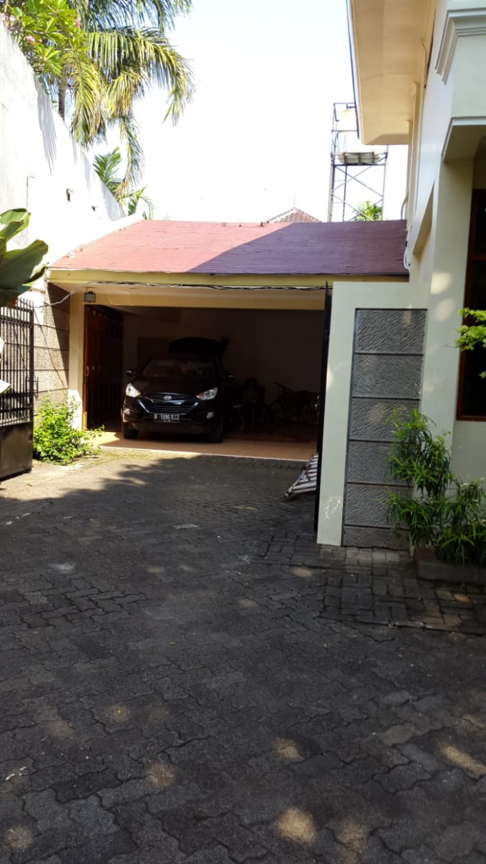 Rumah disewakan di Kemang Jakarta Selatan